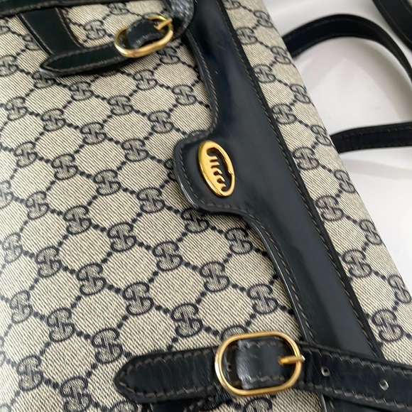 ❌Price Drop❌Authentic Gucci Tote  Leather /Shoulder Bag Cursive. - Picture 6 of 13